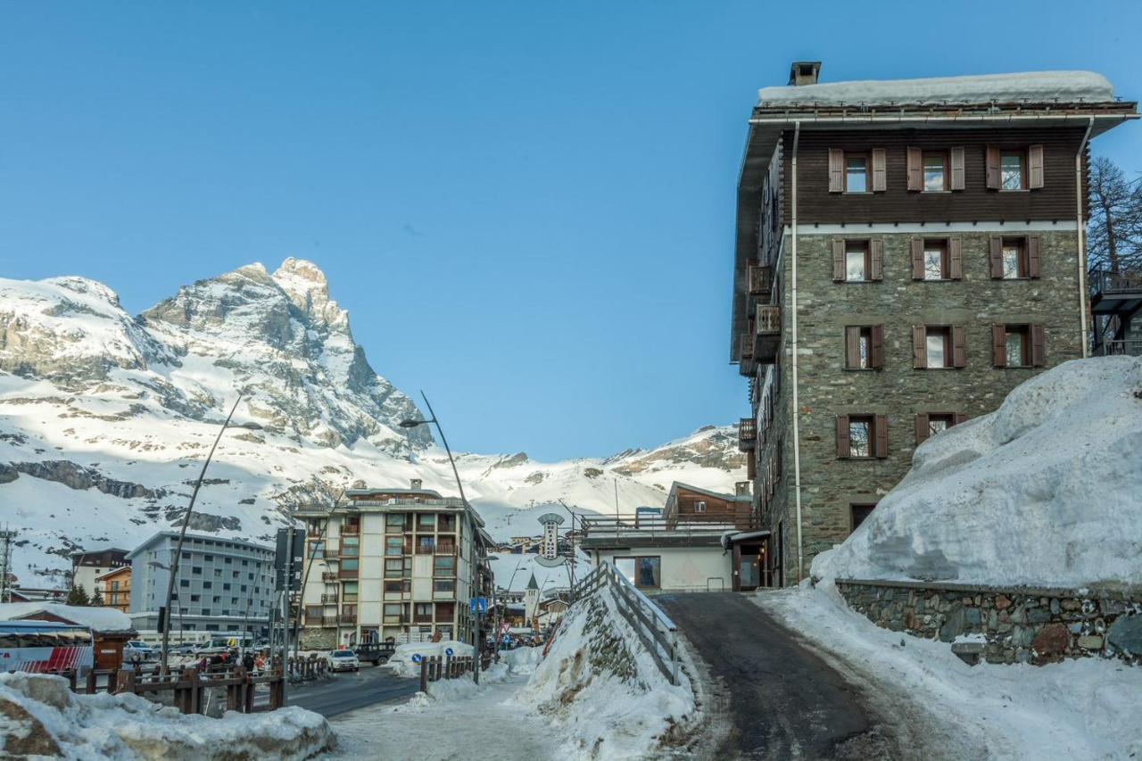 Hotel Breithorn Breuil-Cervinia Exteriör bild