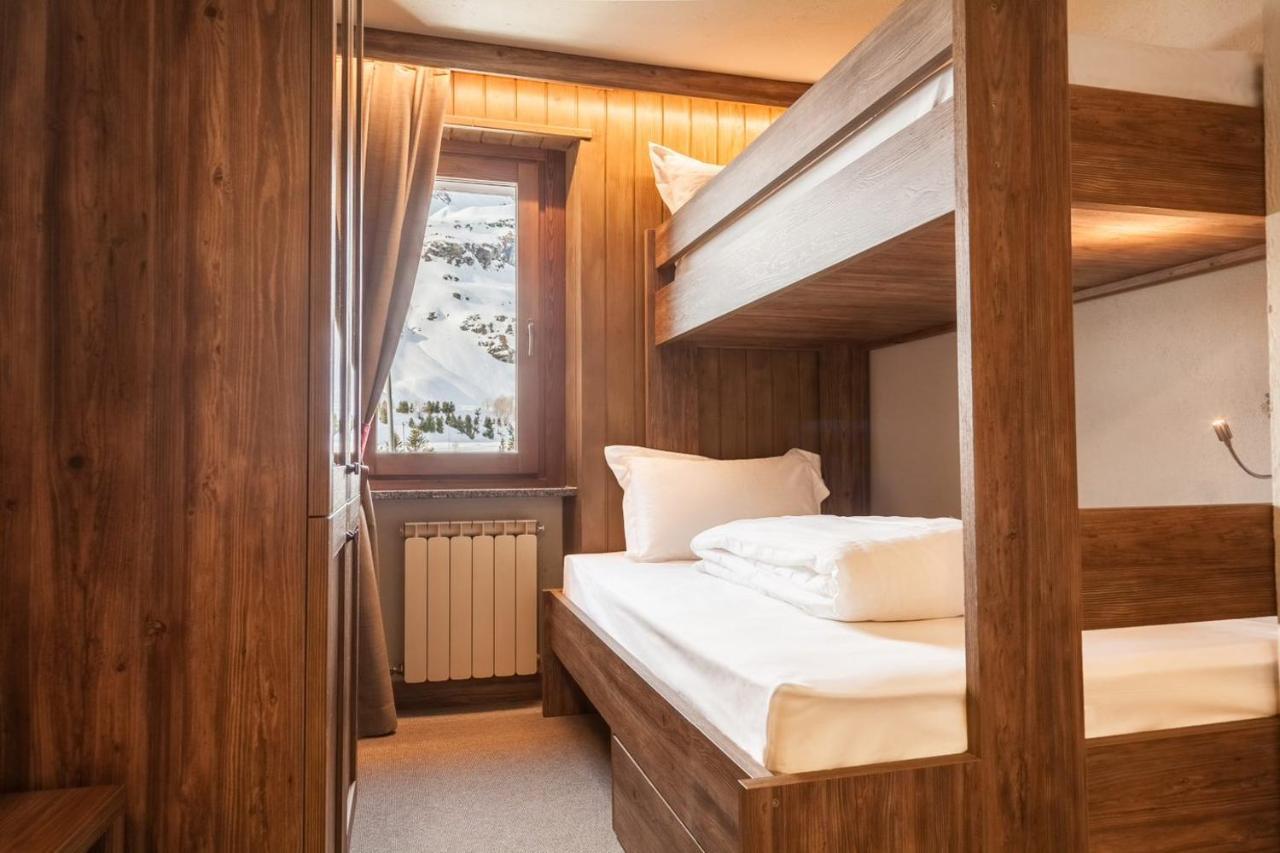 Hotel Breithorn Breuil-Cervinia Exteriör bild