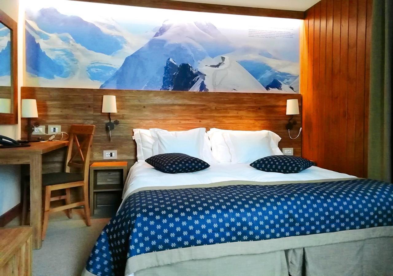 Hotel Breithorn Breuil-Cervinia Exteriör bild